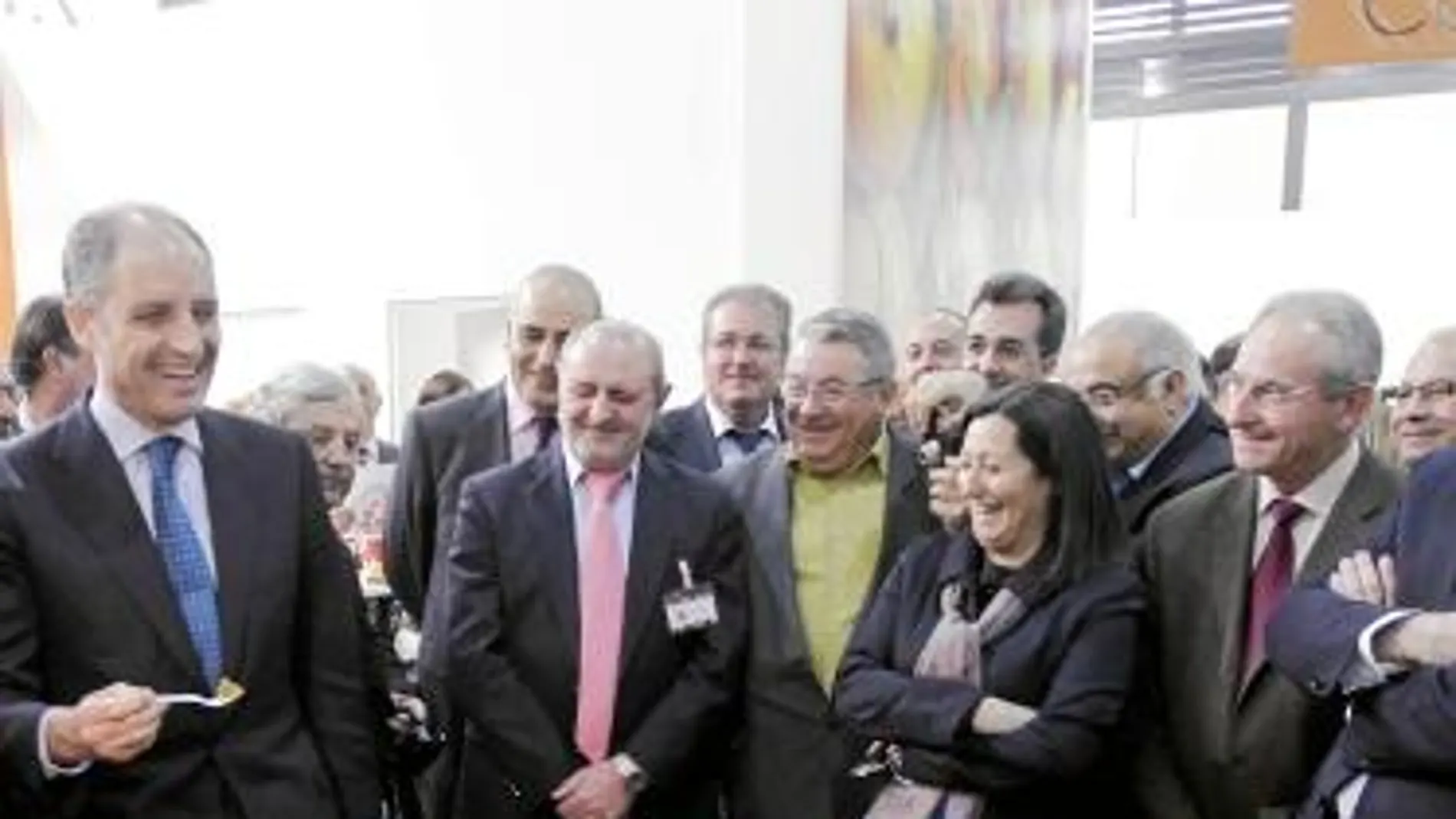 Camps y los asistentes a Fruit Logistica almorzaron una paella en Berlín