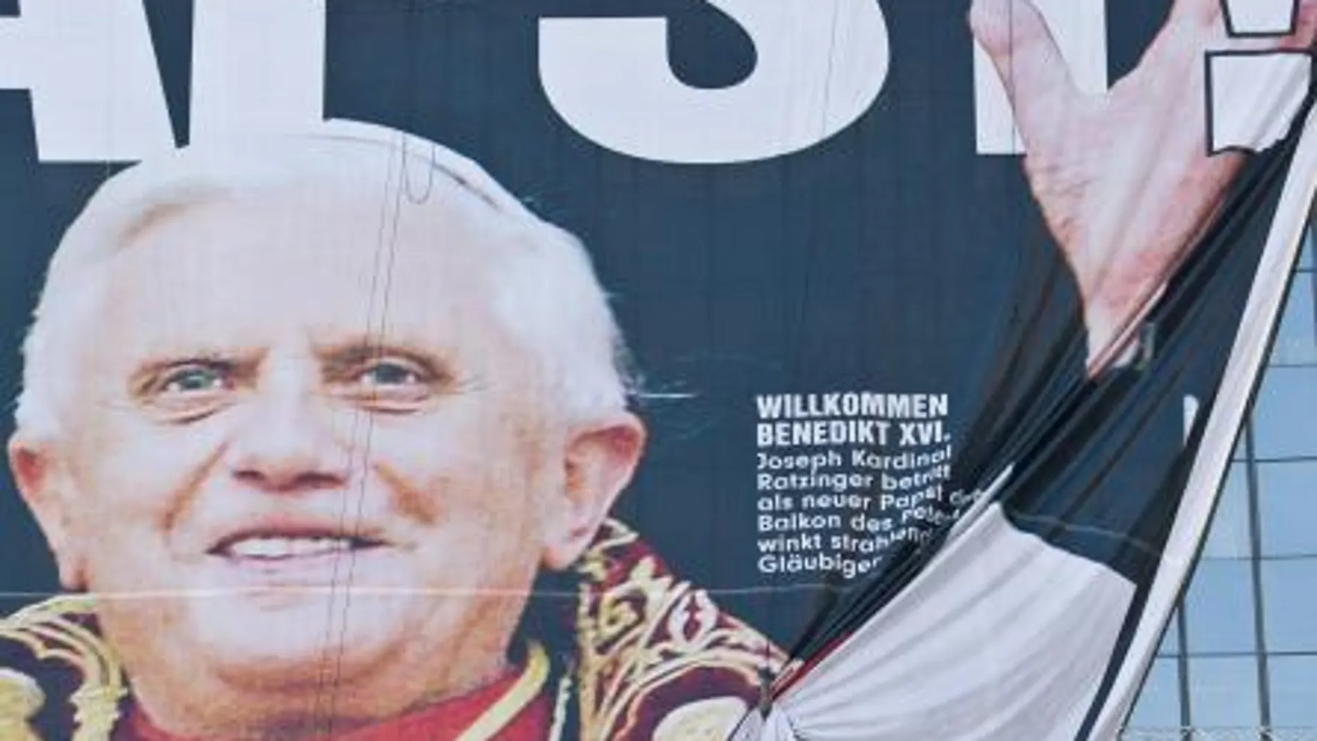 Benedicto XVI emprende viaje a Berlín