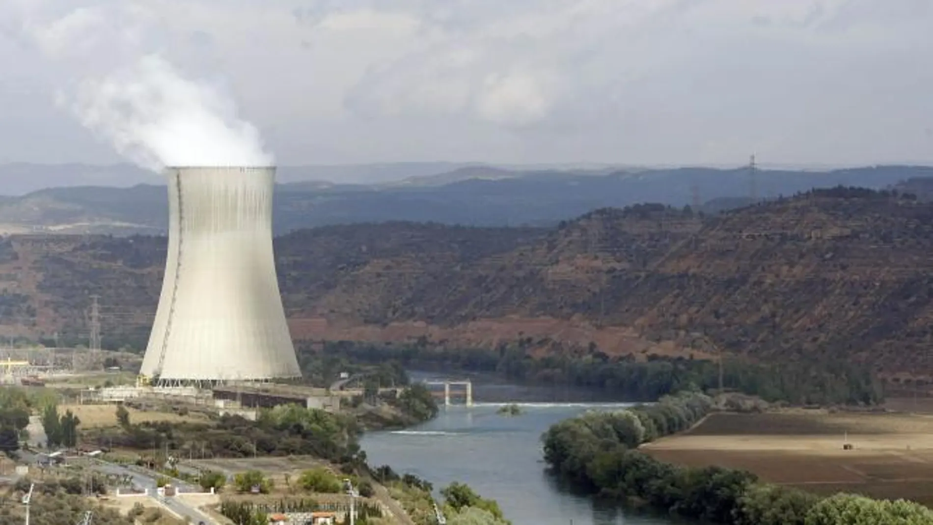 Vista de la central nuclear de Ascó, en Tarragona