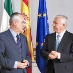 Por la tarde, el presidente andaluz y el presidente del PP-A, Javier Arenas, tuvieron su cita en el Palacio de San Telmo