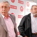 CC OO y UGT (en la imagen, Toxo y Méndez, secretarios generales) critican las propuestas laborales que el Ejecutivo aprobará mañana
