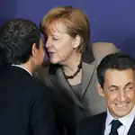  Zapatero obedece a Merkel y acepta ajustar salarios a productividad