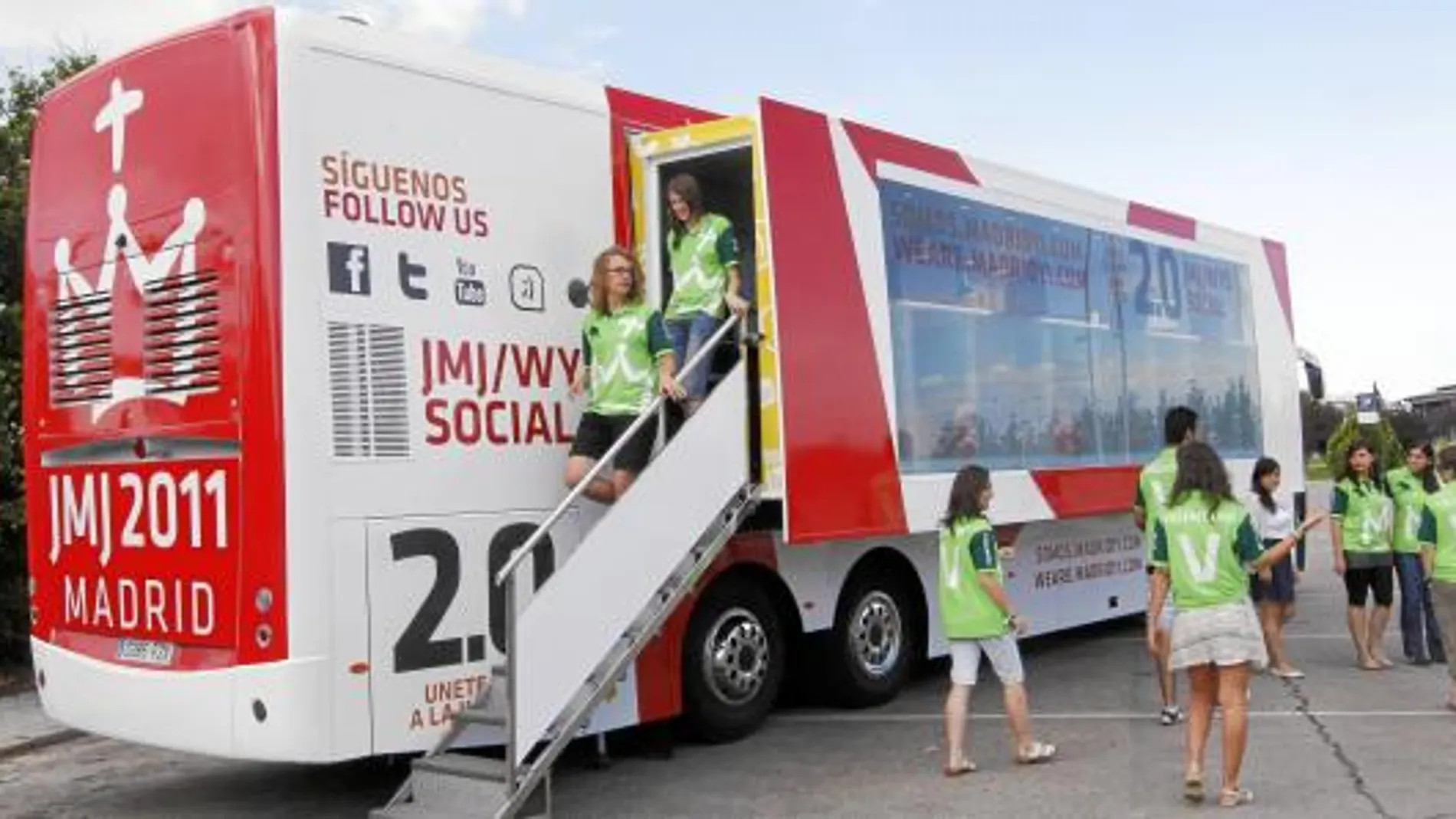 Las redes sociales arrancan con el Bus 2.0