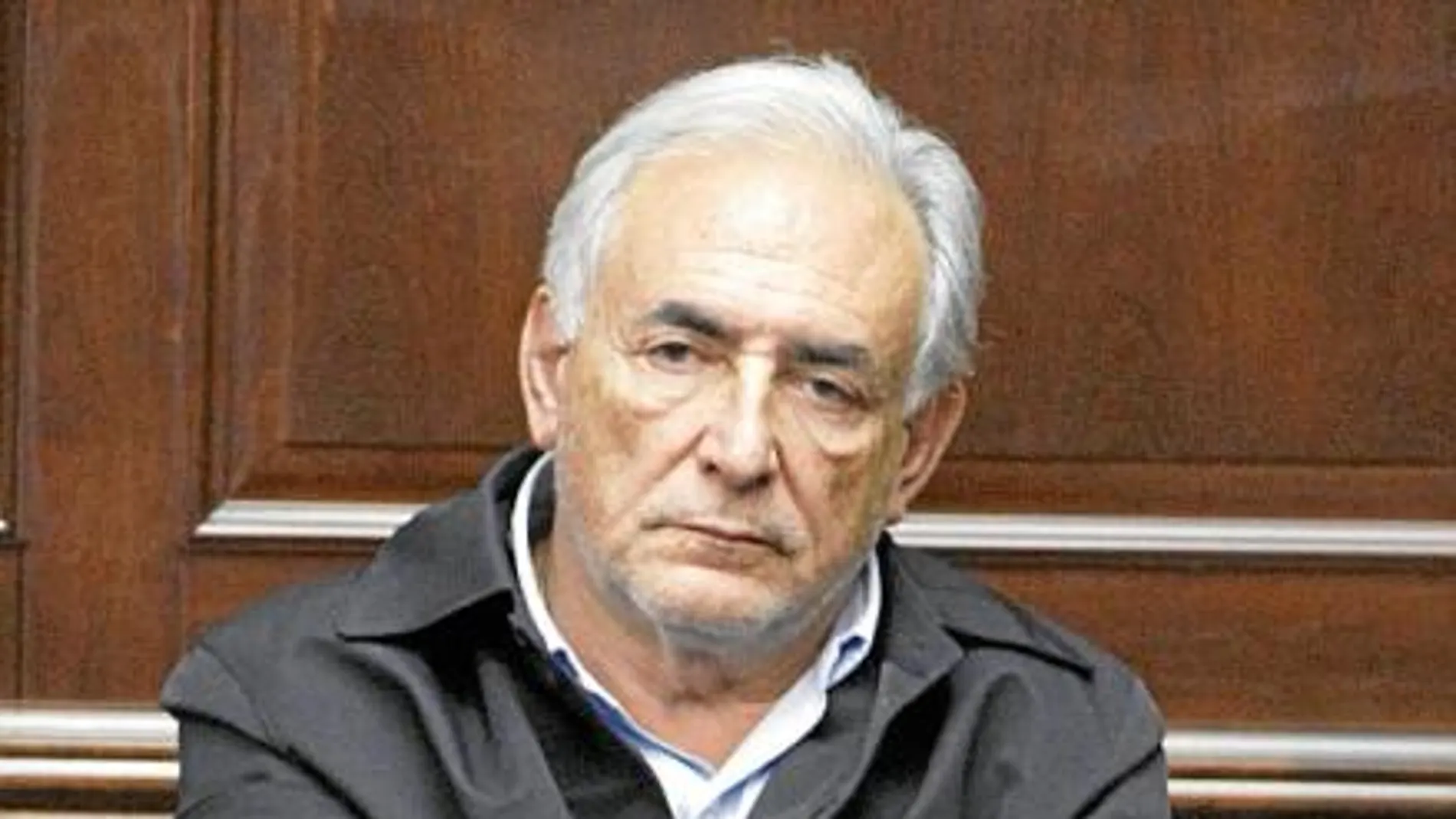 Strauss-Kahn (Ex director del FMI).El caso más llamativo. El político francés se encuentra en libertad bajo fianza tras ser acusado de agresión sexual a una camarera en el hotel Sofitel de Nueva York.