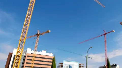 La construcción se ha paralizado en capitales y alfoces de éstas en la Comunidad, lo que ha repercutido en los ingresos municipales