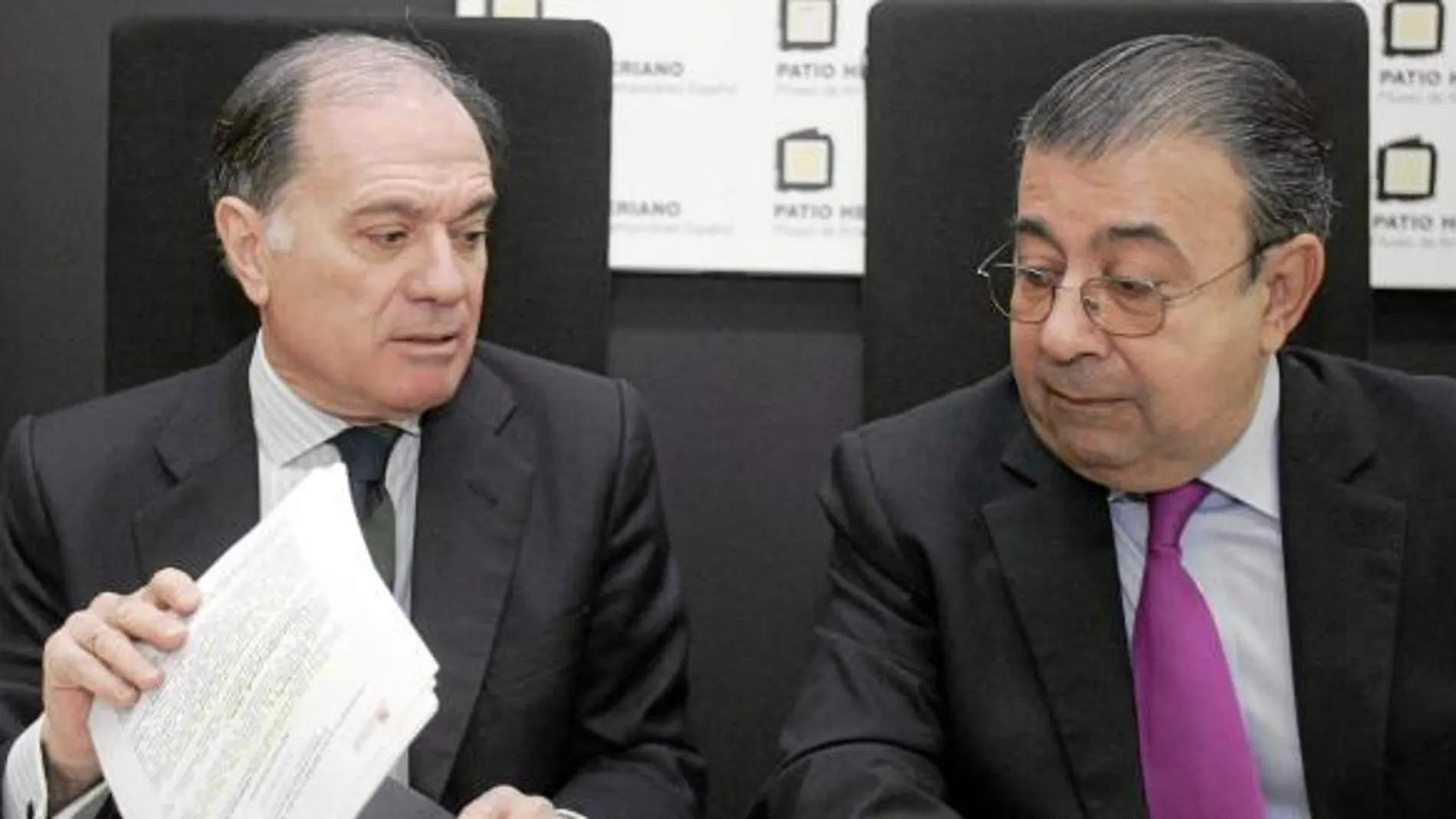 Villanueva anima a los sindicatos a acordar la estrategia de empleo