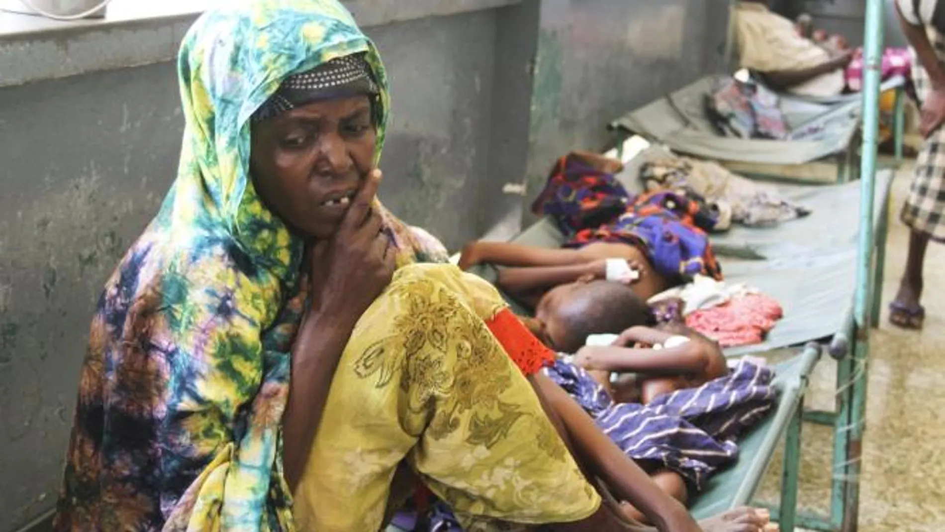 La guerrilla islamista somalí impide el reparto de la primera ayuda humanitaria