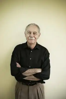 El escritor Eduardo Mendoza