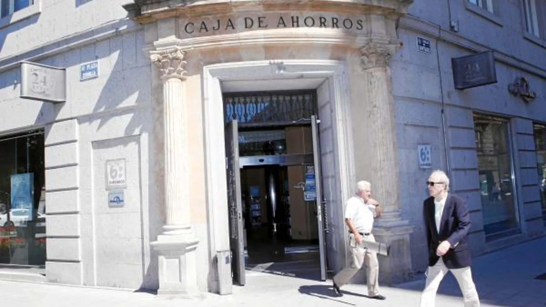 Una de las sedes principales en Valladolid de Caja Duero-España