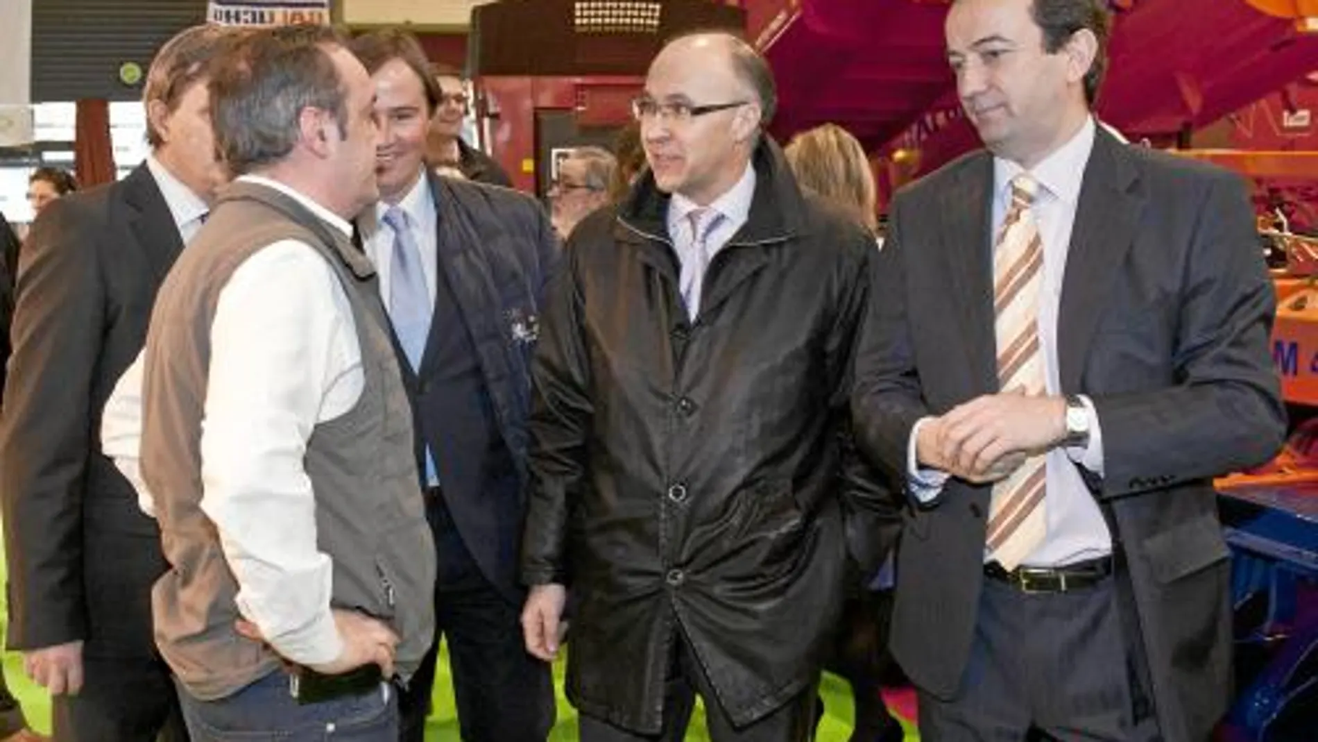 Ramiro Ruiz Medrano visita «Agraria 2011» en la Feria de Valladolid
