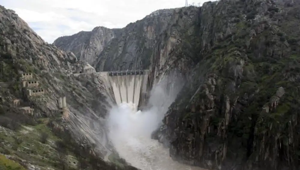 El TC anula la competencia de Castilla y León sobre la cuenca del Duero