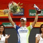 El eslovaco Peter Sagan, del Liquigas-Cannondale, celebra en el podio su triunfo en la duodécima etapa de la Vuelta