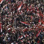 Decenas de miles de egipcios celebran la renuncia de Mubarak