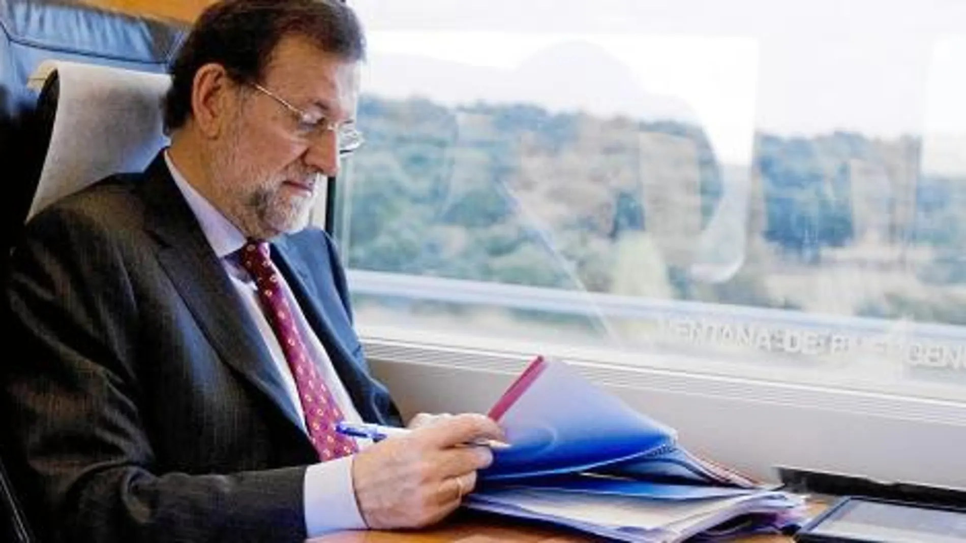 Desde el 20-N, Rajoy no ha dado ni una pista sobre quiénes le acompañarán