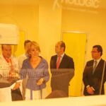 Aguirre visitó la sala de mamografías para recordar a las mujeres que «septiembre es muy buena época ir a hacerse la prueba»