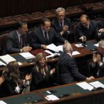 Berlusconi supera sin problemas la moción de confianza