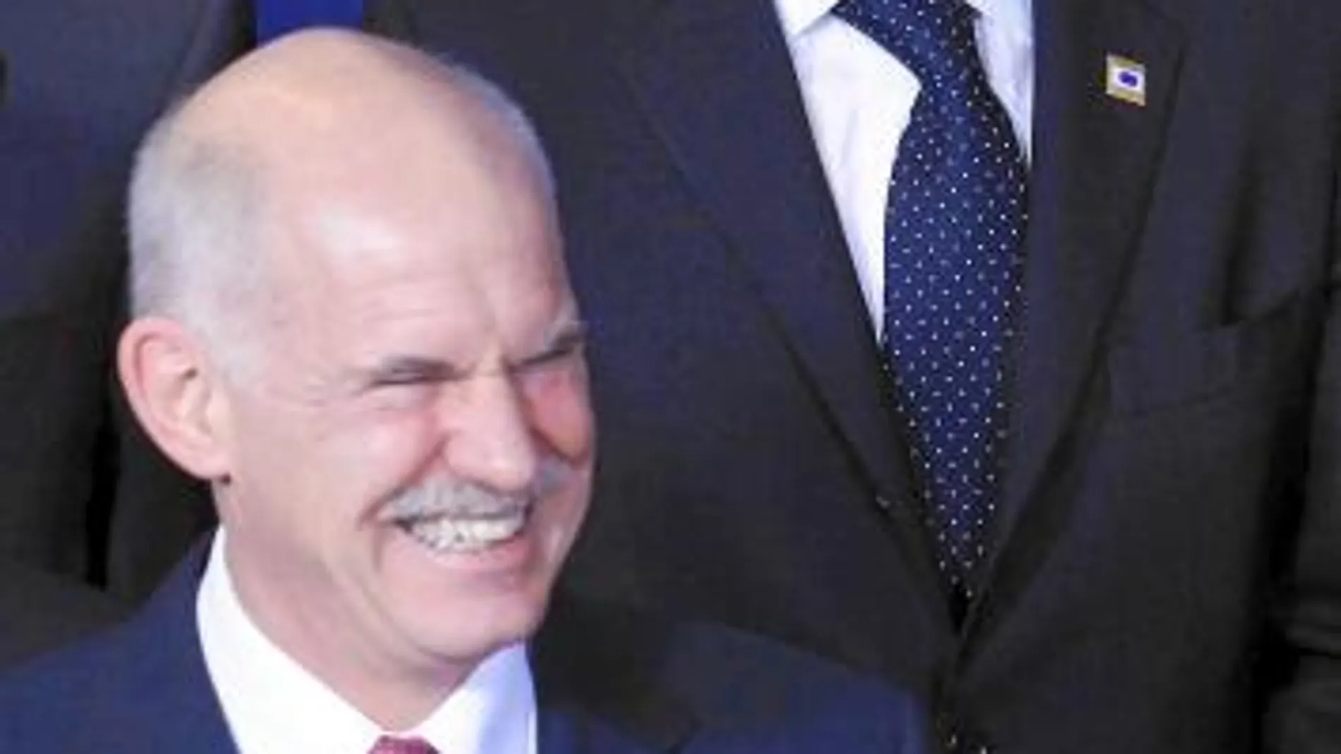 Zapatero y el primer ministro griego, ayer en Bruselas
