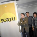 La necesidad de «colar» candidaturas en las municipales ha llevado a ETA a lanzar mensajes al Gobierno