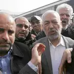  Multitudinario recibimiento al líder de los islamistas de Túnez