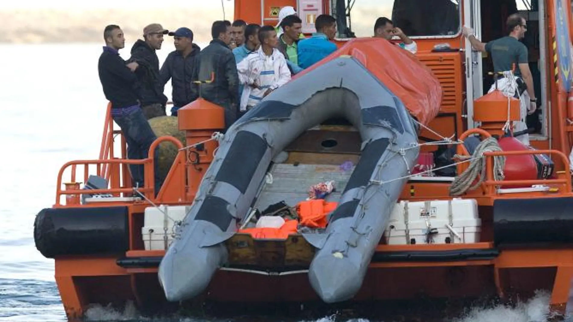 Imagen de archivo de un rescate de inmigrantes en Almería