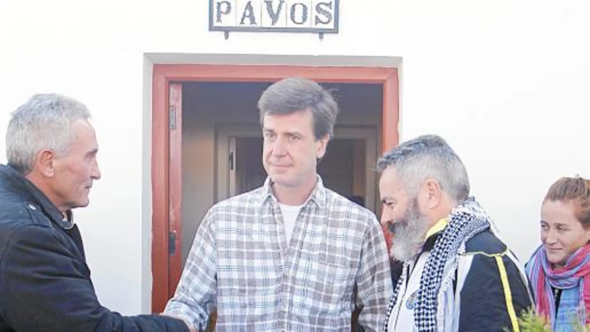 Cayetano Martínez de Irujo, ayer, en Sevilla después de su encuentro con los jornaleros
