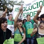Un manifestación en Madrid cierra la jornada de huelga de los profesores