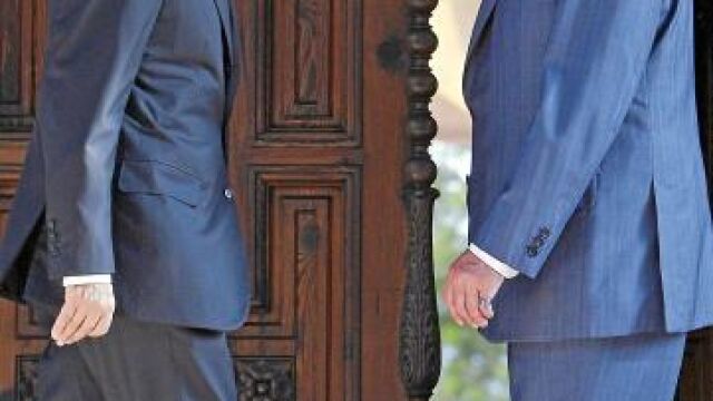 El Rey hizo su primera aparición pública sin muleta tras ser operado de la rodilla