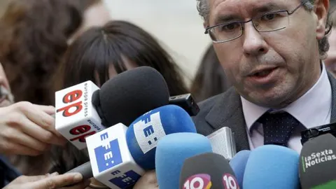 Granados pide la dimisión del rector de la Complutense
