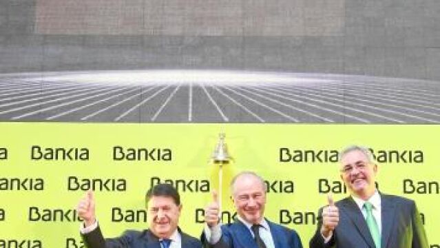 Rato asegura a los 347.338 accionistas de Bankia que «van a estar satisfechos»