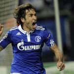 Raúl tumba al campeón y mete a Schalke en semifinales (2-1)