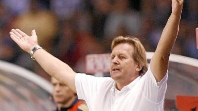 Cerezo vetó a Schuster