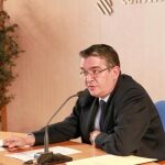 El secretario autonómico de Economía, José Manuel Vela, ayer durante la rueda de prensa en la que explicó la postura del Consell