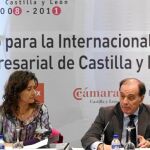 El consejero y la viceconsejera de Economía, Tomás Villanueva y Begoña Hernández, respectivamente