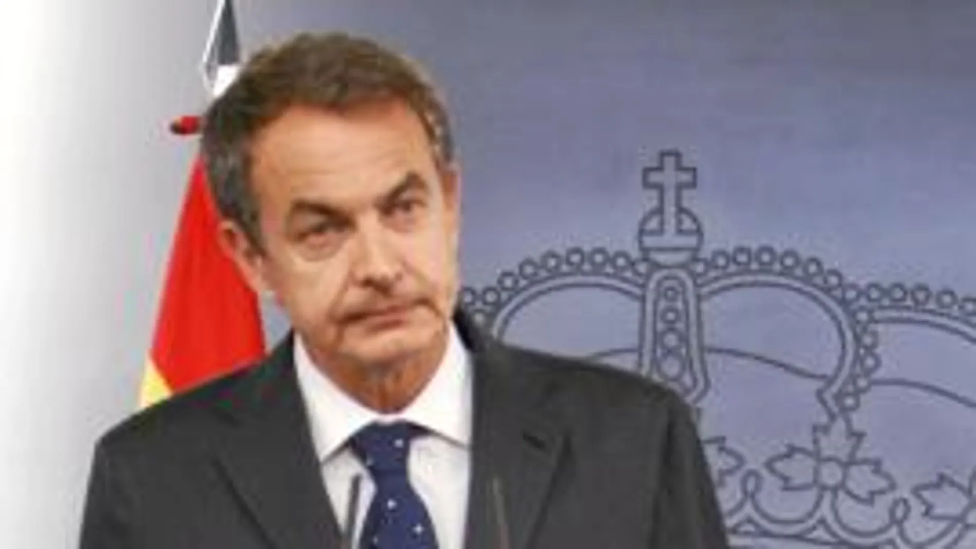 Zapatero, ayer, durante la rueda de prensa en la que anunció los cambios de Gobierno