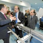 Herrera y Villanueva visitan las nuevas instalaciones de la empresa Mozo Grau en Valladolid