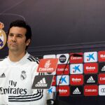 El técnico del Real Madrid Santiago Solari, durante la rueda de prensa posterior al entrenamiento de este miércoles / Efe