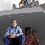 Álvaro de Juan, ayer, en el escenario de Cibeles, donde se recibirá el primer día a Benedicto XVI