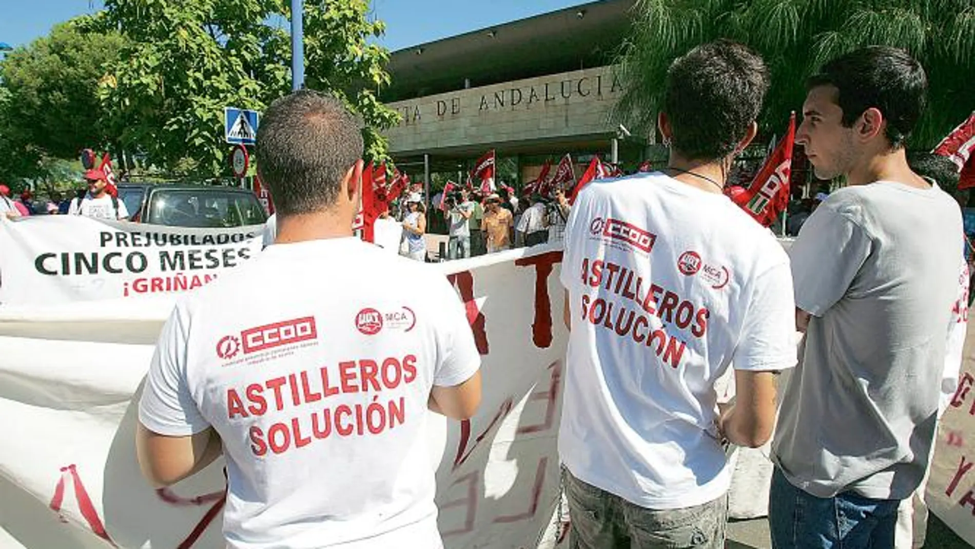 Astilleros de Sevilla lanza un ultimátum a la Junta para que aporte soluciones