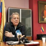 Venezuela dice que la Policía de Barajas maltrató a su embajador