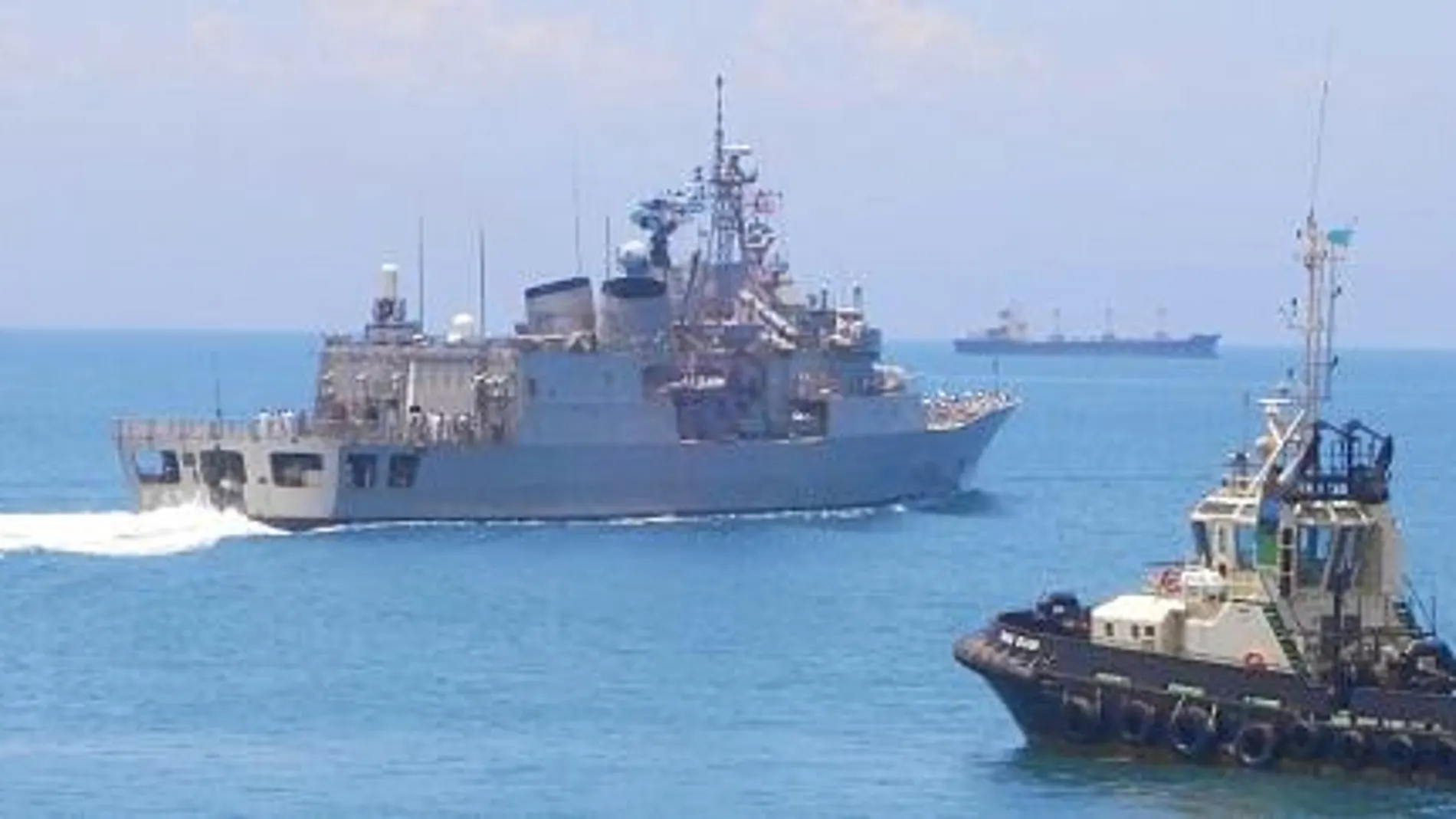 La misión española en Somalia se ha centrado hasta ahora en el control de la piratería. En la imagen, la fragata «Numancia»