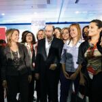 Rubalcaba recoge el guante de Rajoy y ofrece reducir la estructura política