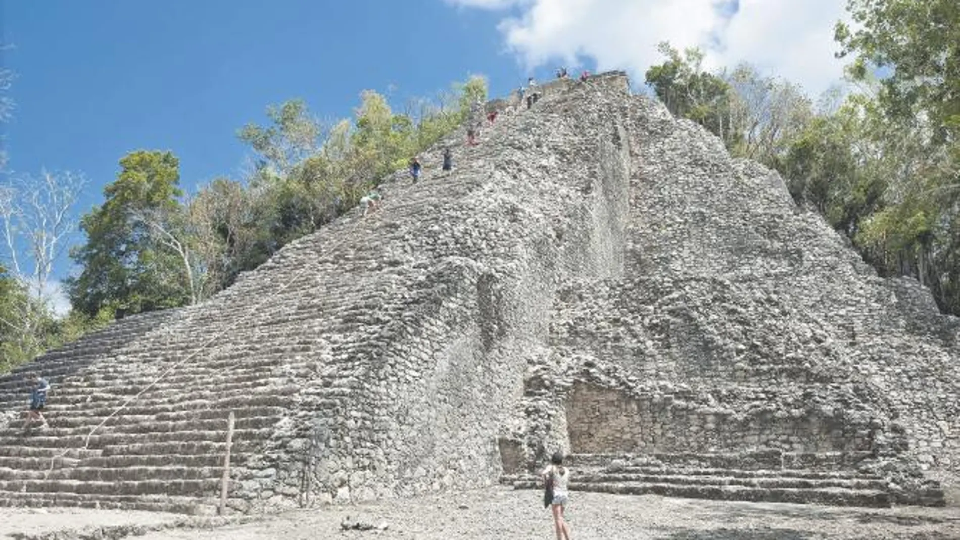 Riviera Maya: El enigma del pasado
