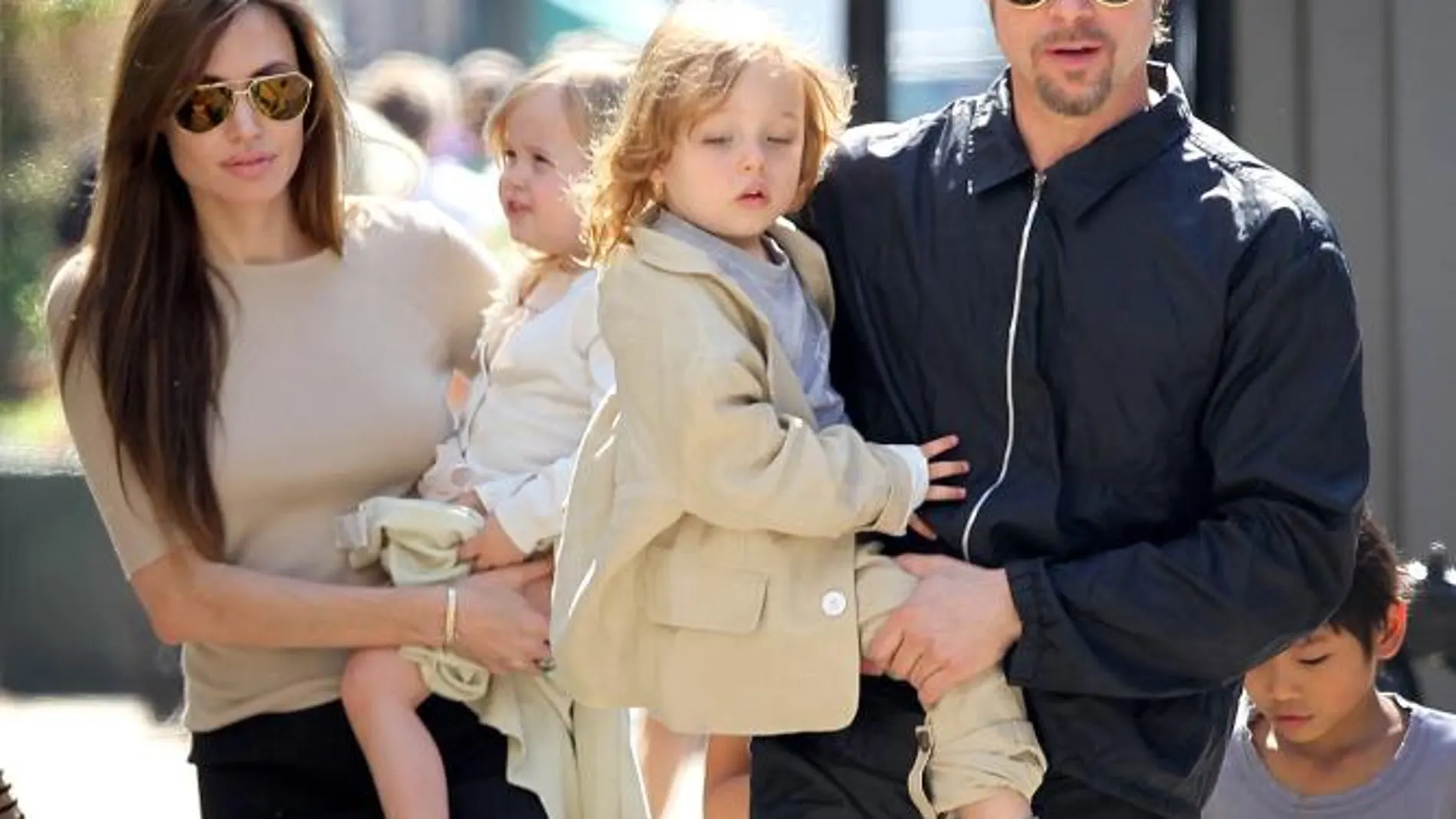 Brad Pitt no se conforma con seis hijos y quiere otro etíope