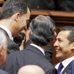 El Príncipe de Asturias felicita a Ollanta Humala tras su toma de posesión como presidente de Perú