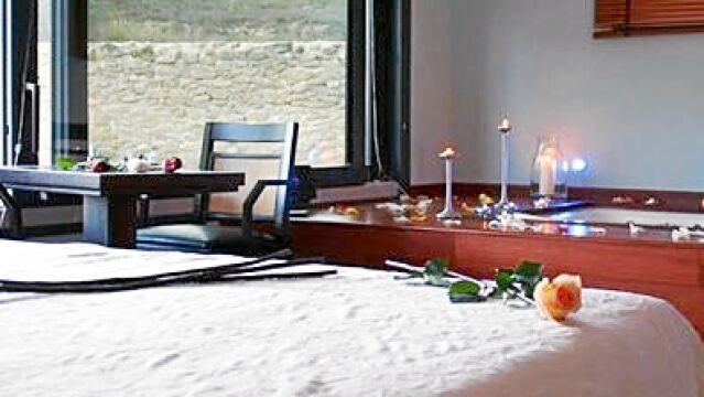Imagen de una de las habitaciones de la casa rural San Rafael, considerado turismo de interior de lujo