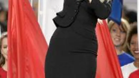 Christina Aguilera durante su polémica actuación