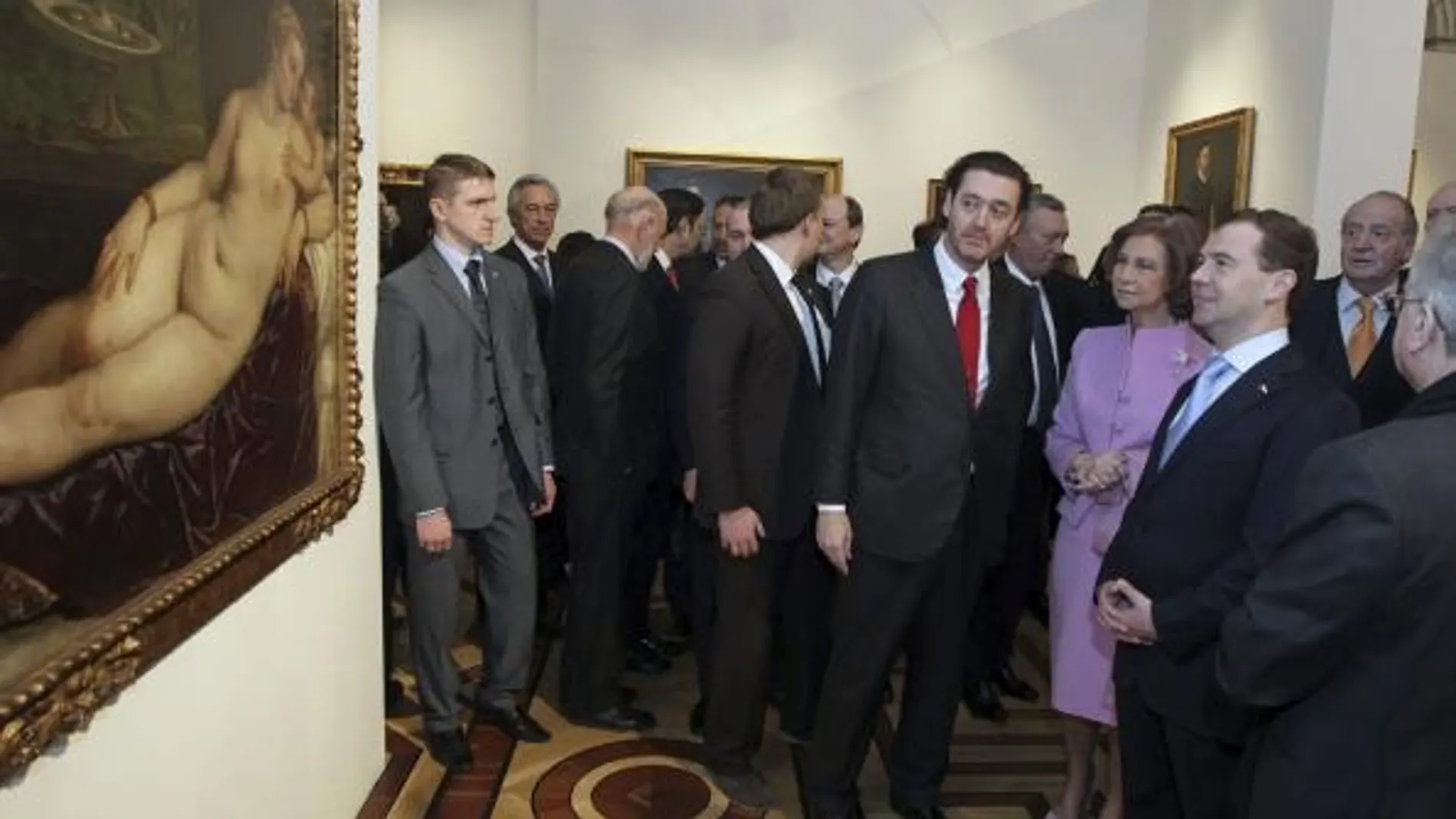 Los Reyes visitaron la exposición junto al presidente ruso y el director del Prado