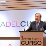 El presidente de Castilla y León, Juan Vicente Herrera, durante su alocución, en la apertura del Curso Económico de la Comunidad, en la que se dieron cita cientos de empresarios