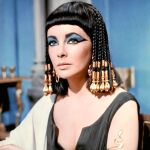 Elizabeth Taylor protagonizó el «biopic» más famoso de la reina de Egipto, realizado por Mankiewicz