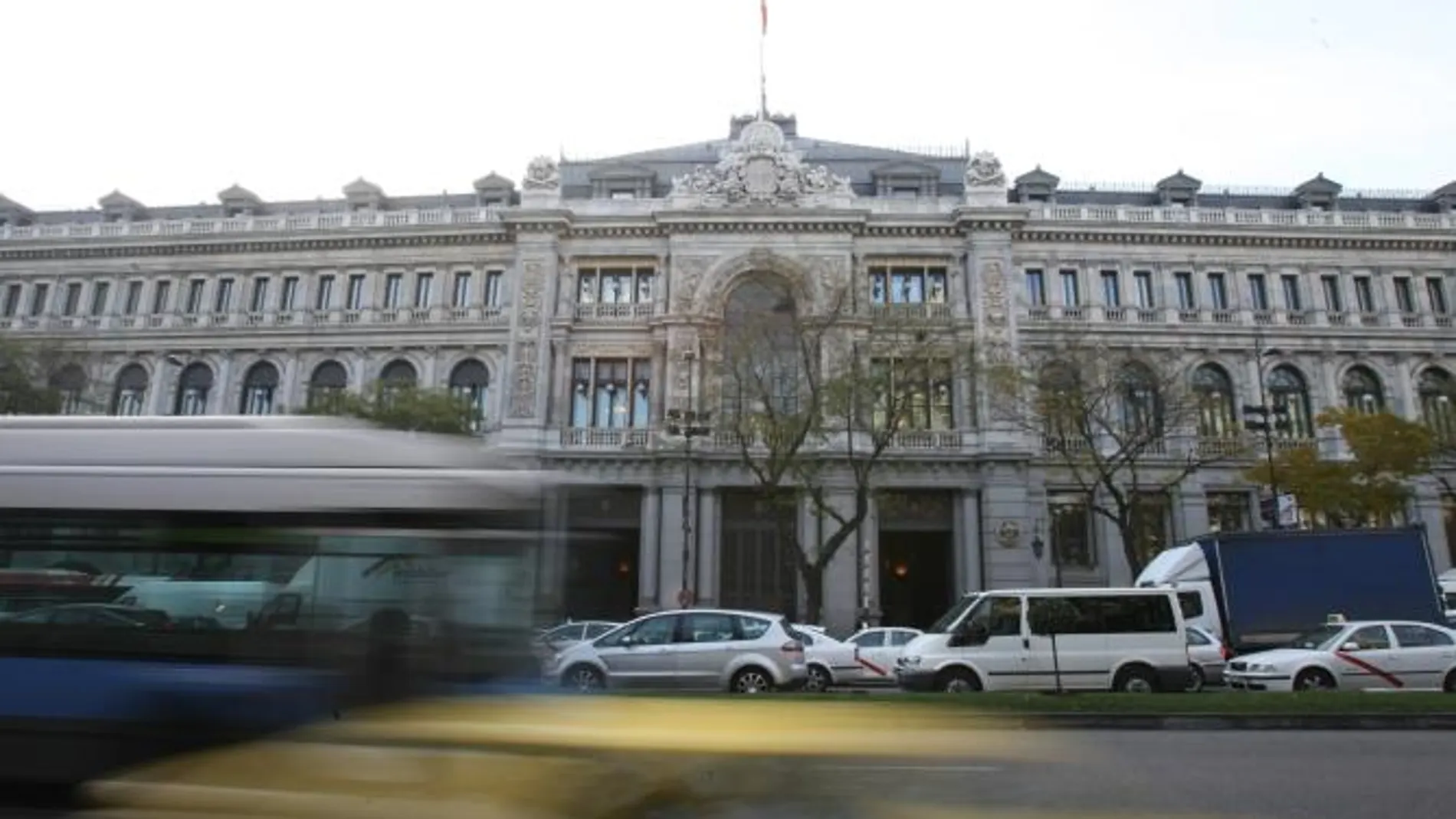 La morosidad de los créditos baja ocho centésimas en junio y cae al 6,416 %